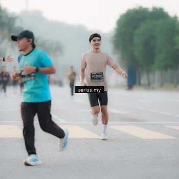 Runner Photo 6353181