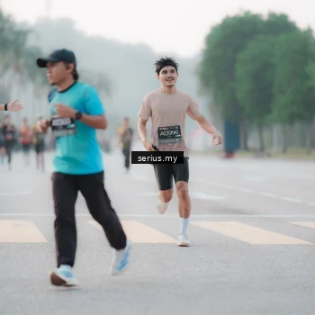 Runner Photo 6353187