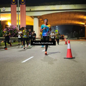 Runner Photo 6353200