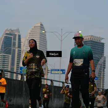 Runner Photo 6353217