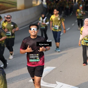 Runner Photo 6353235