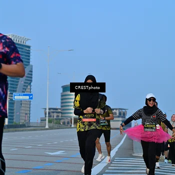 Runner Photo 6353300