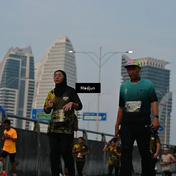 Runner Photo 6353312