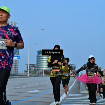 Runner Photo 6353364