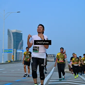 Runner Photo 6353385