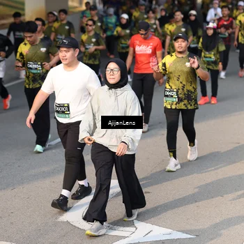 Runner Photo 6353388