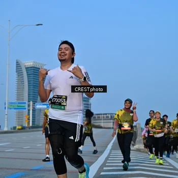 Runner Photo 6353404