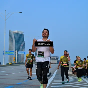 Runner Photo 6353406