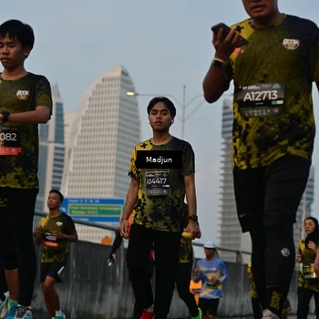 Runner Photo 6353471