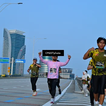 Runner Photo 6353473
