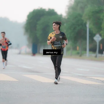 Runner Photo 6353475