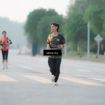 Runner Photo 6353476