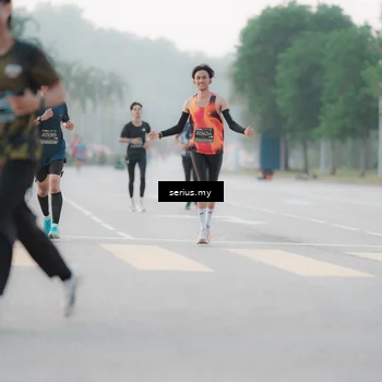 Runner Photo 6353482