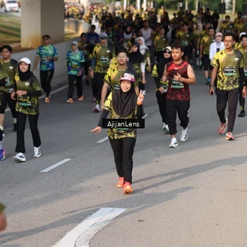 Runner Photo 6353498