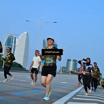 Runner Photo 6353557