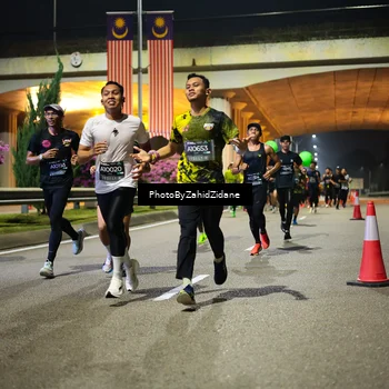 Runner Photo 6353573