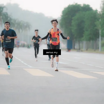 Runner Photo 6353575