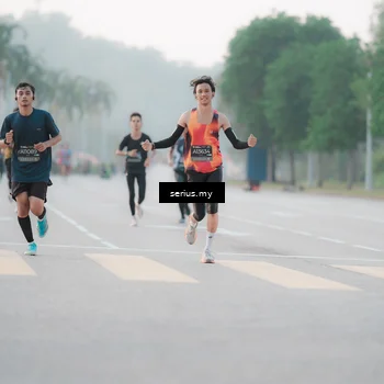 Runner Photo 6353585