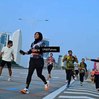 Runner Photo 6353595