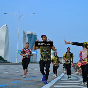 Runner Photo 6353605