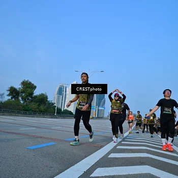 Runner Photo 6353666