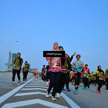 Runner Photo 6353675