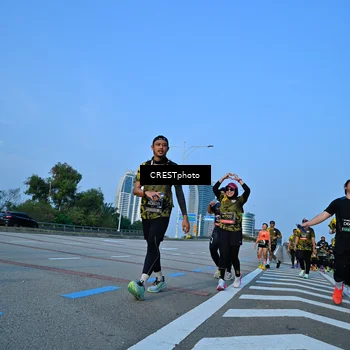 Runner Photo 6353685