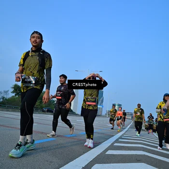 Runner Photo 6353691