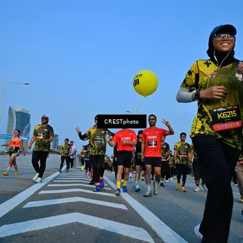 Runner Photo 6353733
