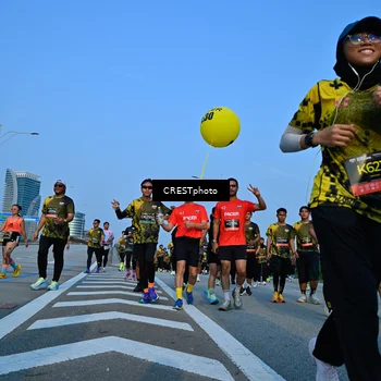 Runner Photo 6353734