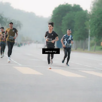 Runner Photo 6353752