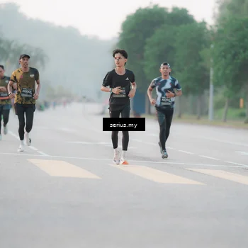 Runner Photo 6353770