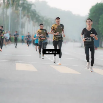 Runner Photo 6353787