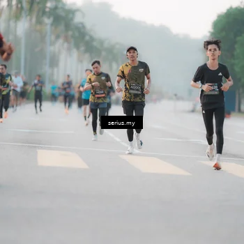 Runner Photo 6353799