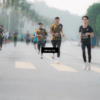 Runner Photo 6353804