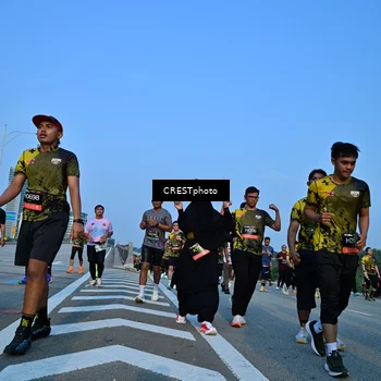 Runner Photo 6353811