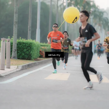 Runner Photo 6353820