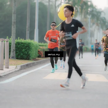 Runner Photo 6353821
