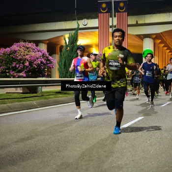 Runner Photo 6353848