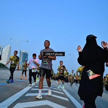 Runner Photo 6353854