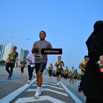 Runner Photo 6353869