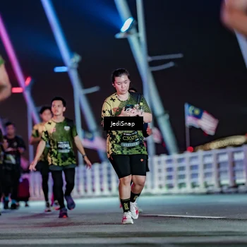 Runner Photo 6353880