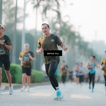 Runner Photo 6353900