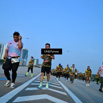 Runner Photo 6353903