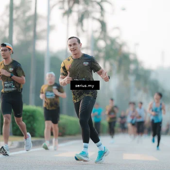 Runner Photo 6353933