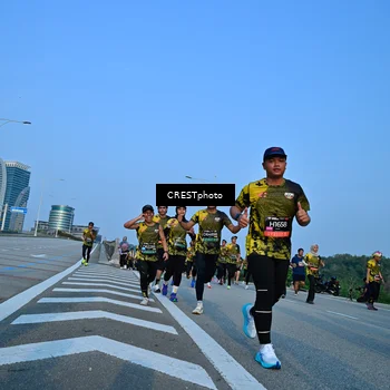 Runner Photo 6353976