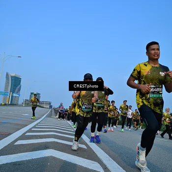 Runner Photo 6354003