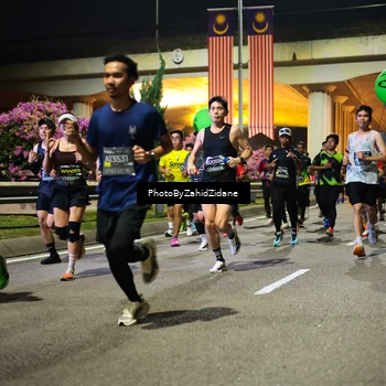 Runner Photo 6354013