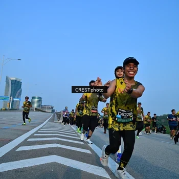 Runner Photo 6354014