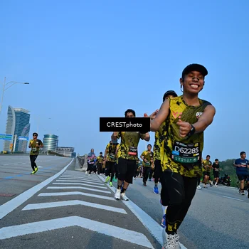 Runner Photo 6354018